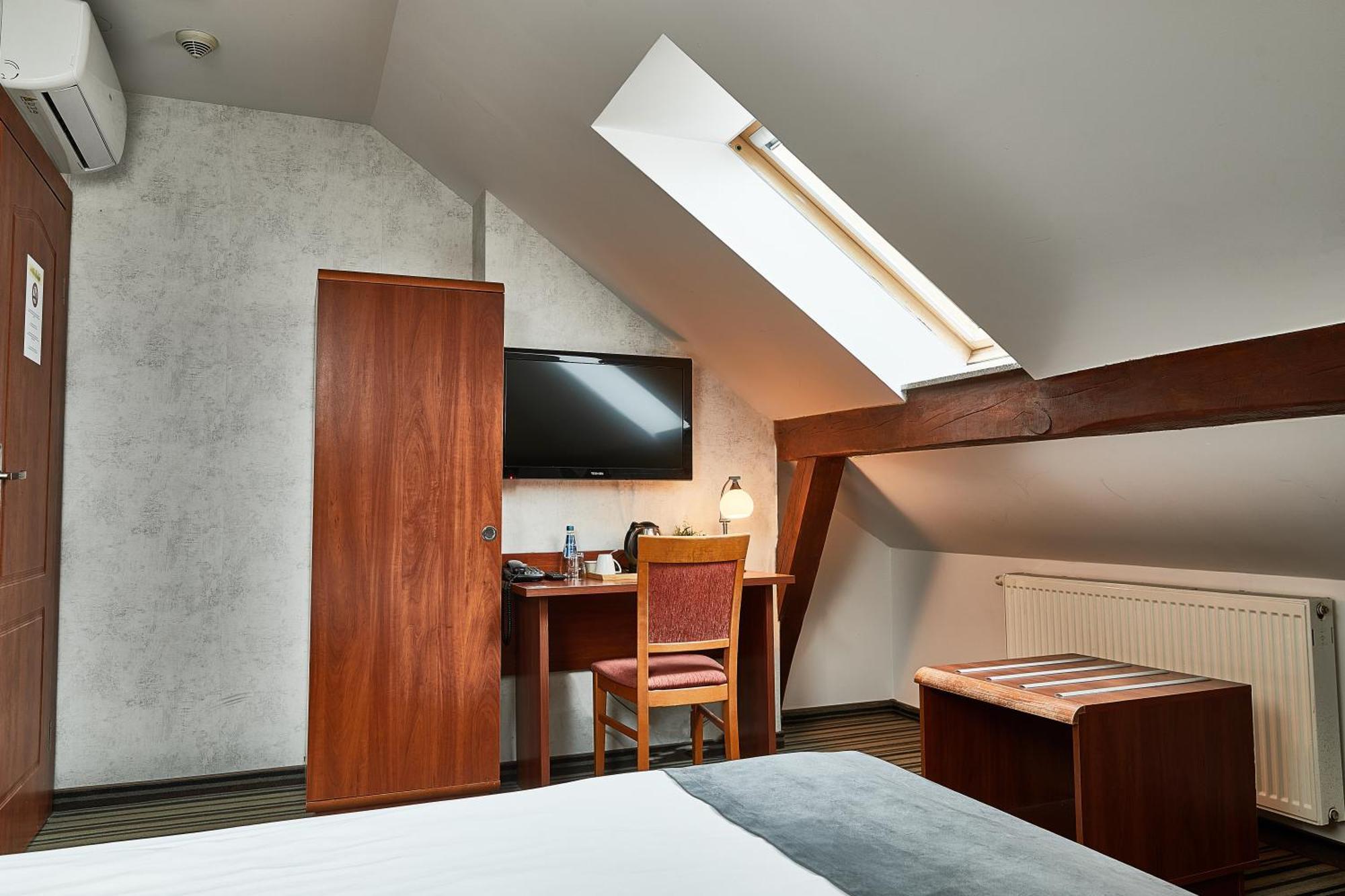 Hotel Baranowski Слубице Экстерьер фото