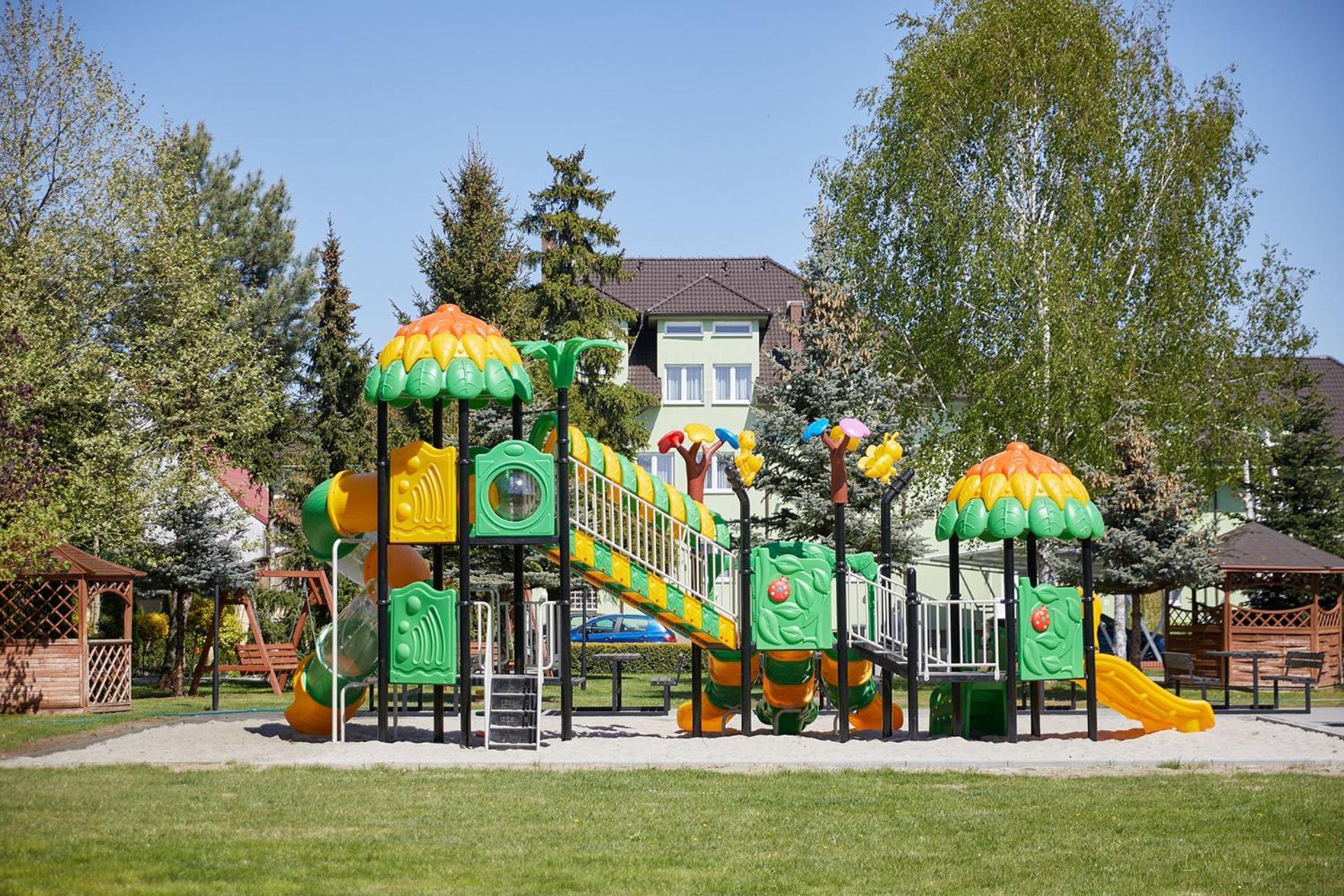 Hotel Baranowski Слубице Экстерьер фото